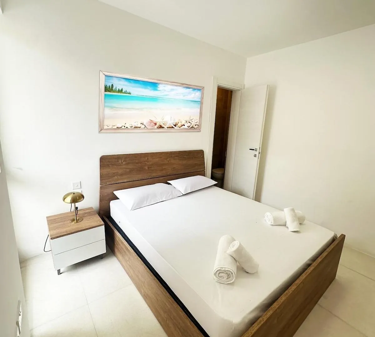 Chic Urban Apartment - Pacaville Saint Julian's