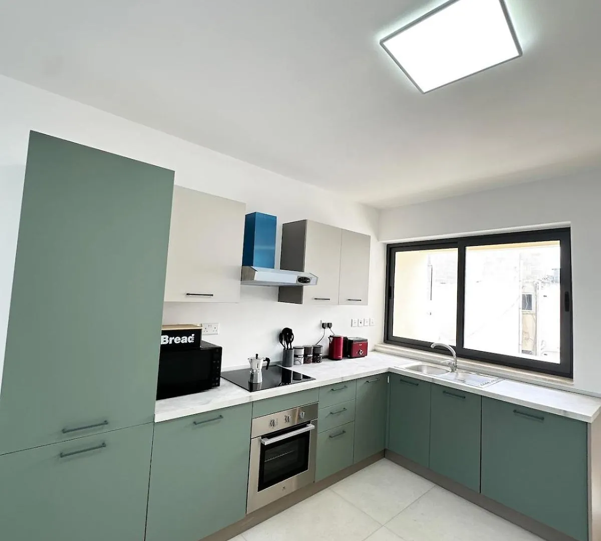 Chic Urban Apartment - Pacaville Saint Julian's