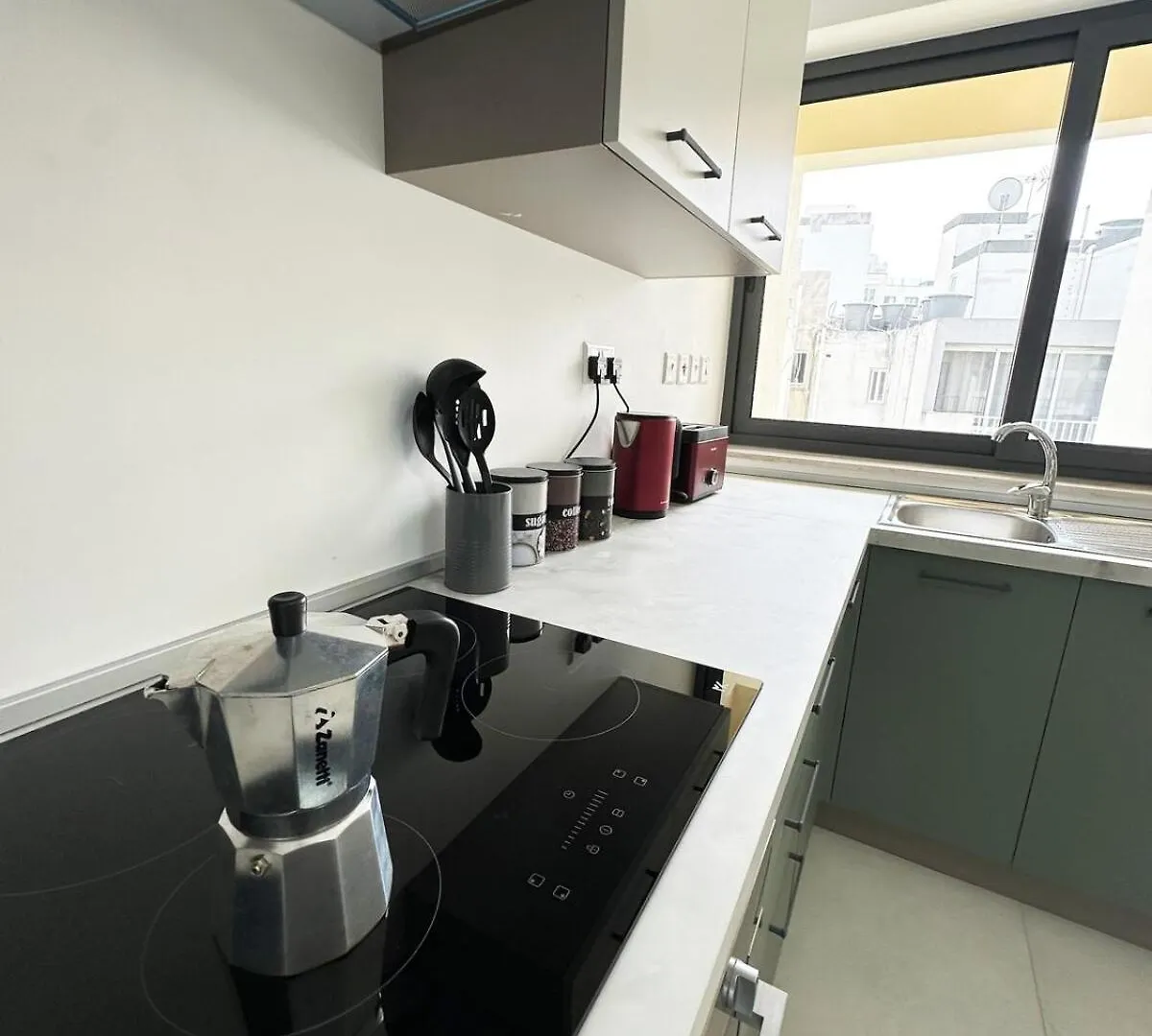 Chic Urban Apartment - Pacaville Saint Julian's