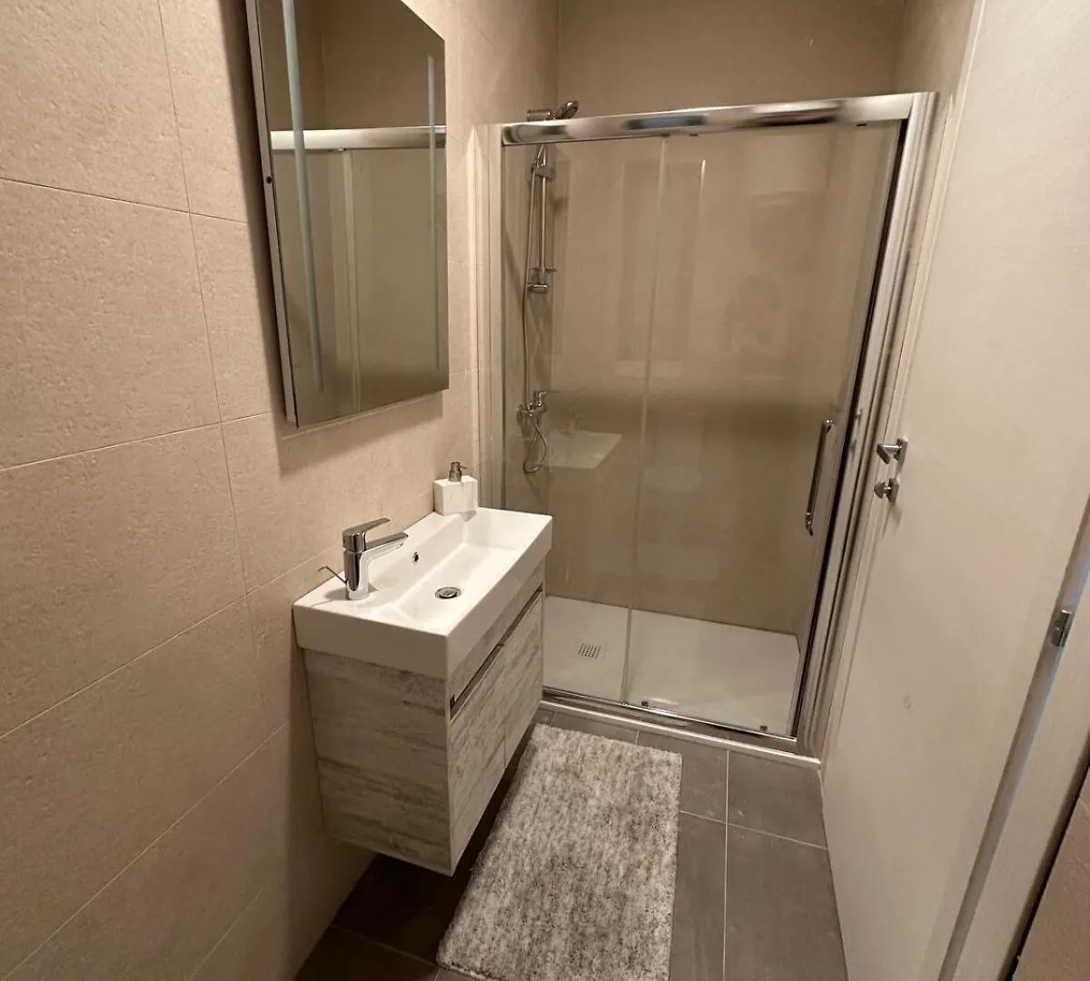 Chic Urban Apartment - Pacaville Saint Julian's