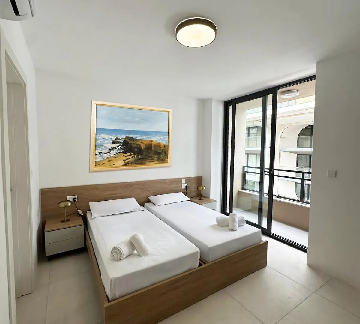 Chic Urban Apartment - Pacaville Saint Julian's