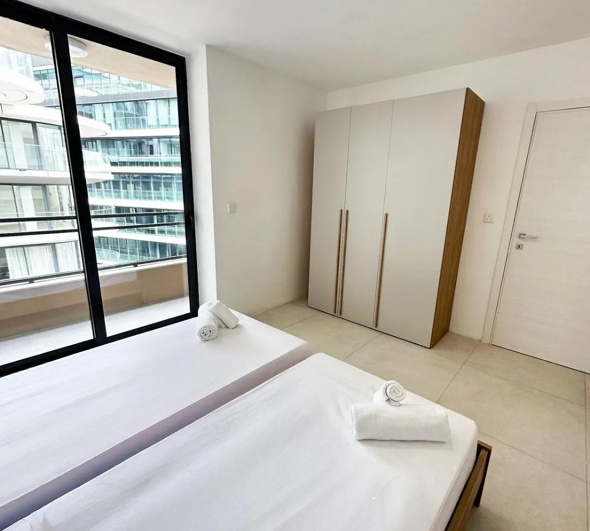 Chic Urban Apartment - Pacaville Saint Julian's