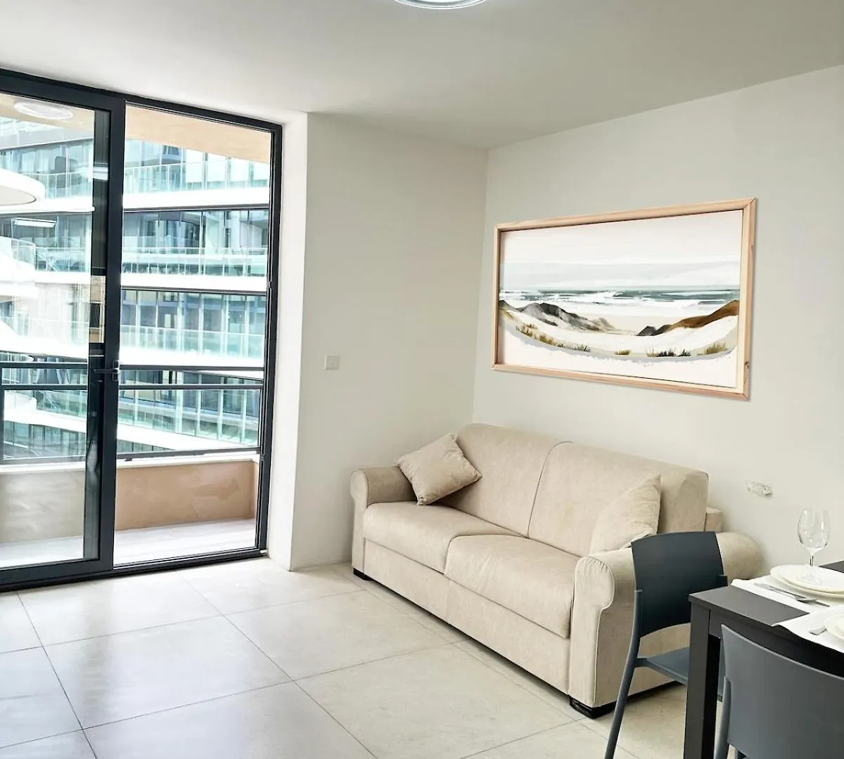 Chic Urban Apartment - Pacaville Saint Julian's