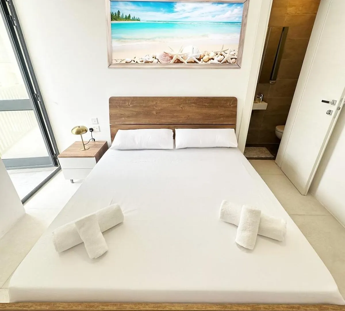 Chic Urban Apartment - Pacaville Saint Julian's